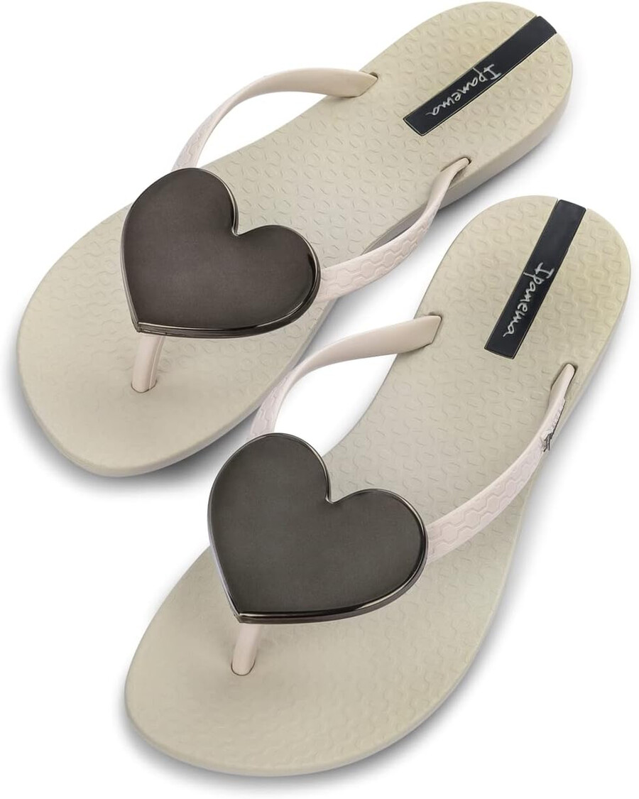 ipanema womens wave heart flip flop - comfortable stylish summer sandal with metallic heart embellishment anatomic footbed non-slip sole beige and black size 7 clothing shoes jewelry