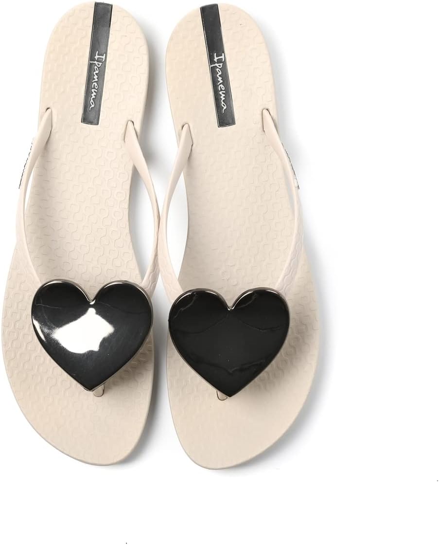 ipanema womens wave heart flip flop - comfortable stylish summer sandal with metallic heart embellishment anatomic footbed non-slip sole beige and black size 7 clothing shoes jewelry