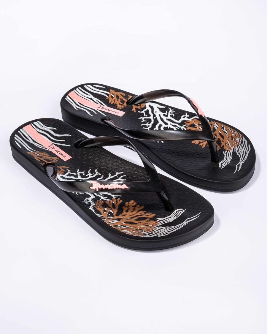 ipanema womens ana glossy flip flop - comfortable stylish summer sandal with anatomic footbed non-slip sole black and white size 11 flip-flops